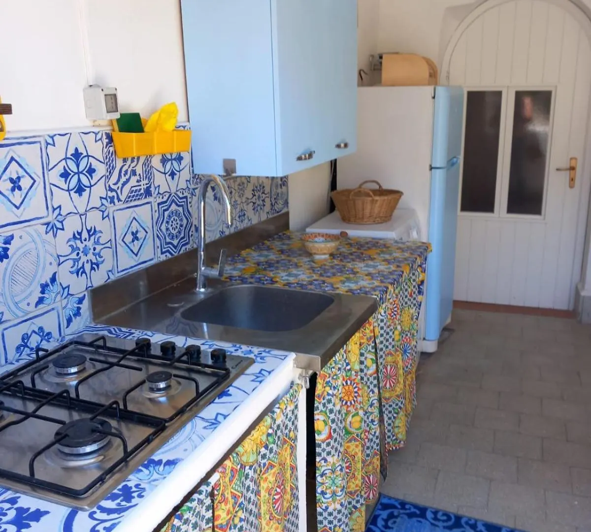 L'Arco Apartment Terrasini 0*,