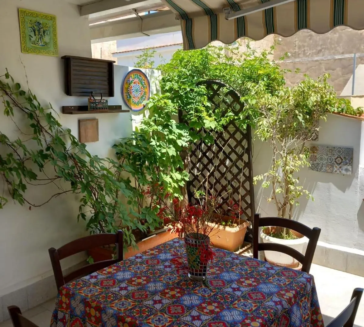 L'Arco Apartment Terrasini 0*,
